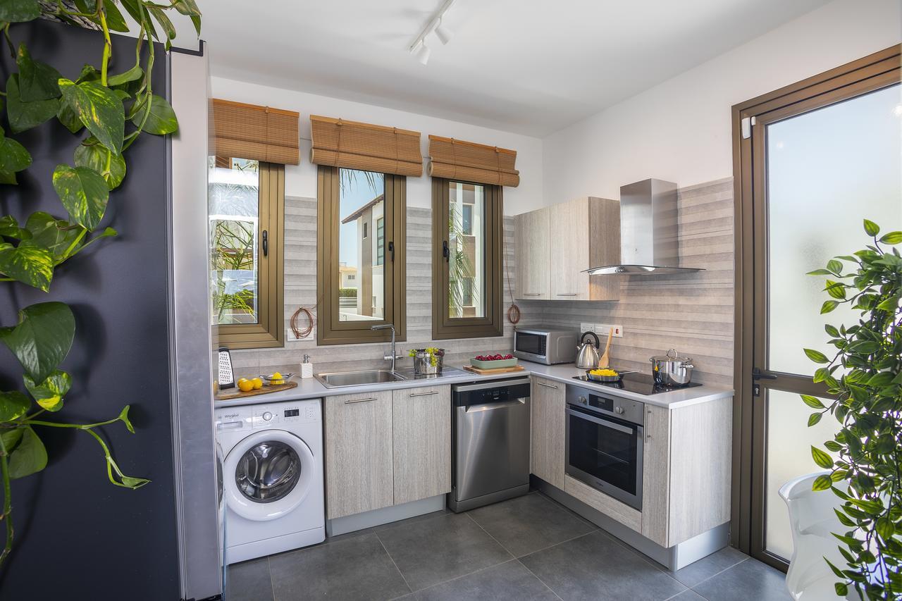 Chris Le Mare Luxury Villa Protaras Exterior foto