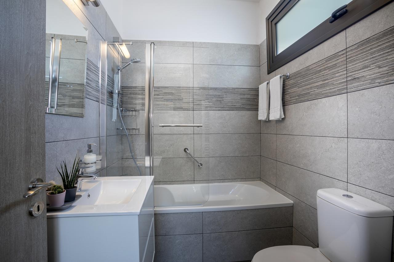 Chris Le Mare Luxury Villa Protaras Exterior foto